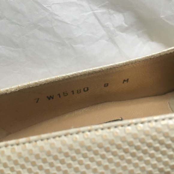 Stuart Weitzman | Vintage Pumps - Picture 3 of 12